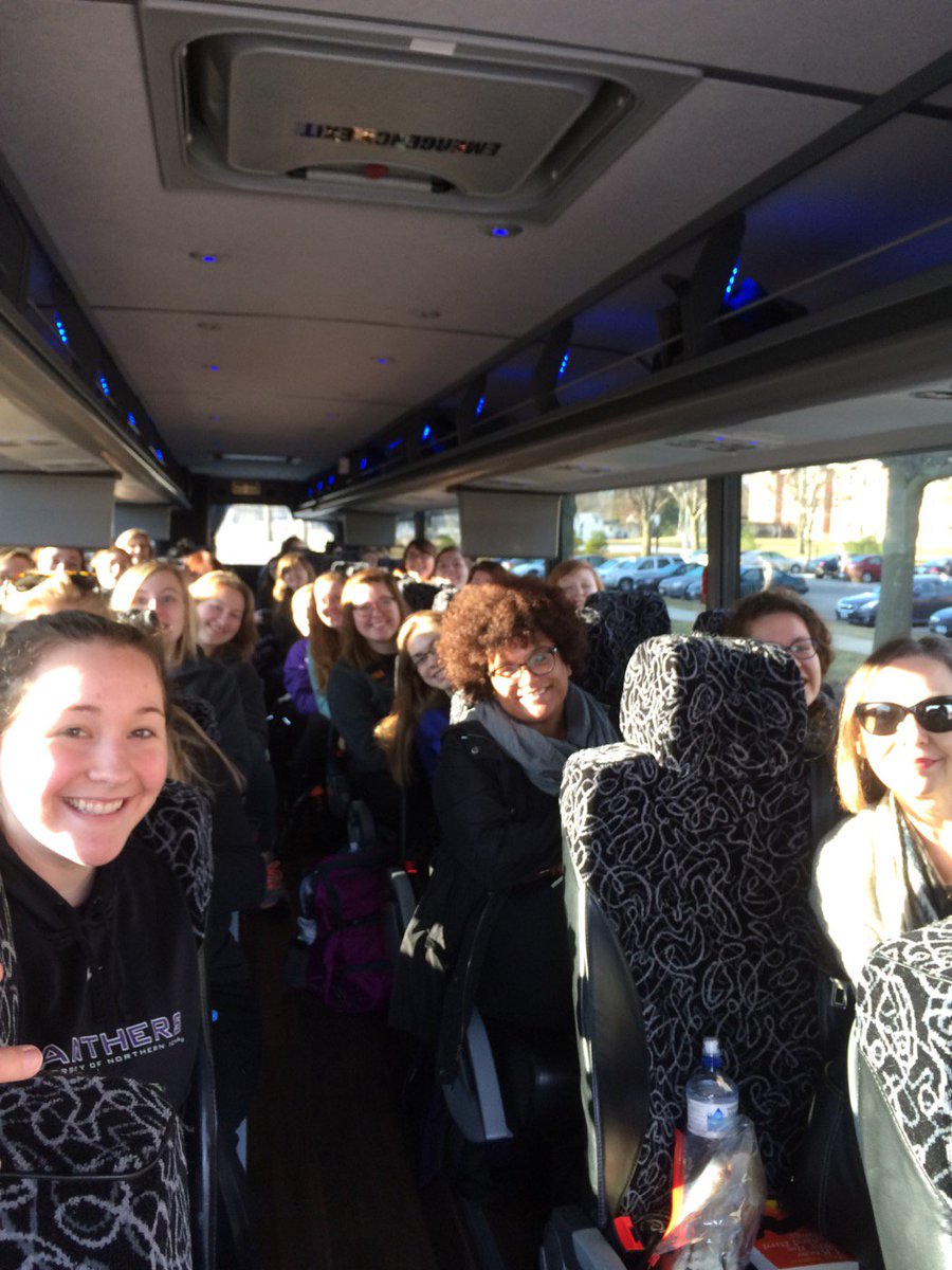 UNIChoirs's tweet photo. We're on our way!!! #soexcited #UNIeire #UNIsing #UNIwomenschorus #Irelandorbust @UNI_SOM https://t.co/RCouYBpJxU