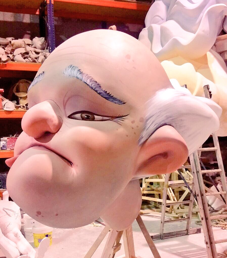 A las 16:00h quedada en el Club Ortega para sacar piezas del monumento mayor. Se ruega máxima asistencia! Gracias!