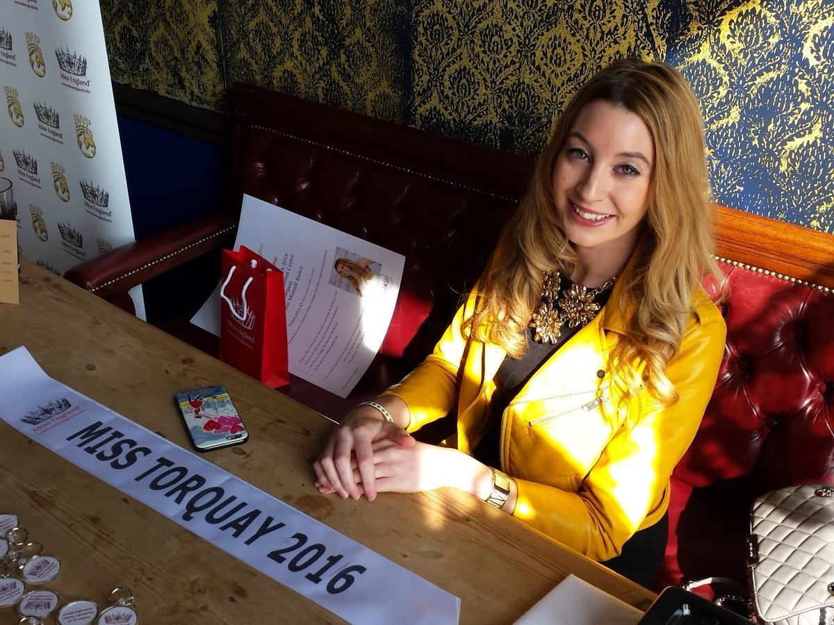 @LexieCarducci @missenglandnews #meetandgreet @VistoLounge #torquay @englishriviera @SpottedTorquay until 6pm