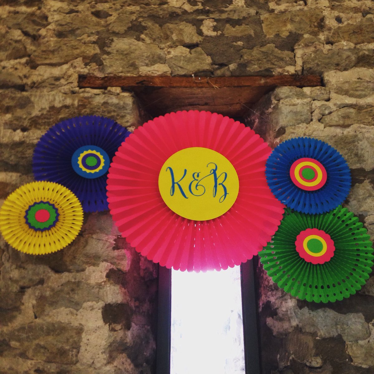 Ready for some guests at <a href="/PristonMill/">Priston Mill</a> Styling with <a href="/NortonFlowers/">Emma Norton Flowers</a> <a href="/ThingsByLauraUK/">Things By Laura</a> &amp; <a href="/SarahWedJourney/">Sarah</a> 💕