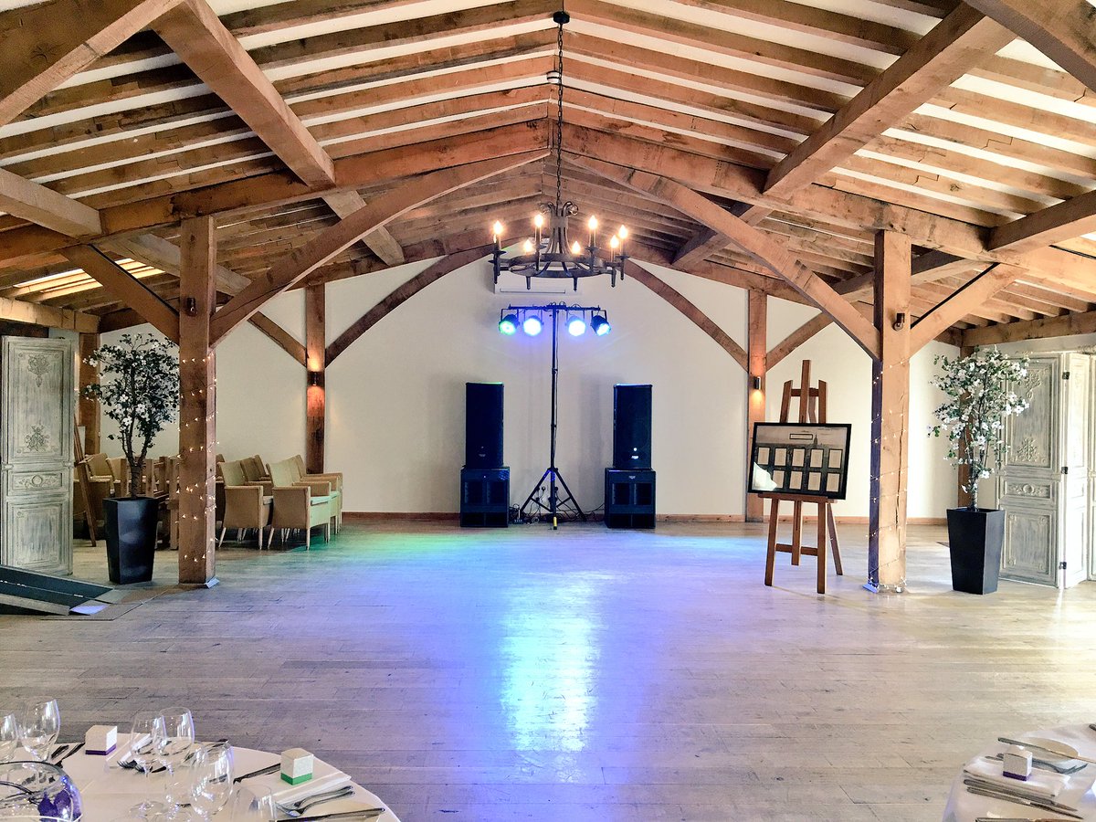 sound_hire's tweet photo. iPod disco at your wedding. Contact us. #ipod #disco #ipoddisco #ipaddisco #diydisco #wedding #local #dj #nodj #hire https://t.co/I3uogcBQHY
