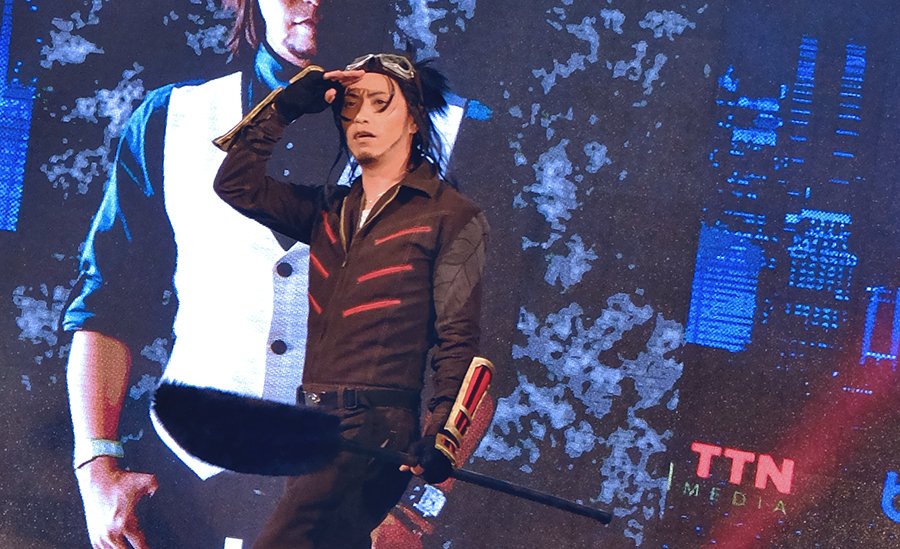 Alzheimer_13's tweet photo. @RocktheFuture from Japan
#touchfes 2016 #vietnam #saigon #cosplay
#toukenranbu https://t.co/rKwDVTUxPw