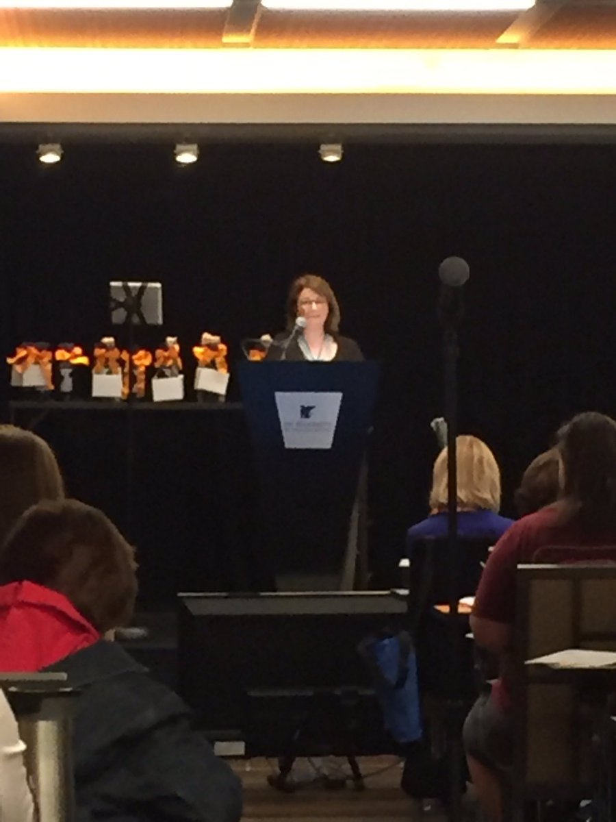 TXHandTherapy's tweet photo. Current @HandTherapyASHT President Barbara Winthrop addressing @TXHandTherapy attendees on upcoming events #TSHT2016 https://t.co/4Pbxa5exFT