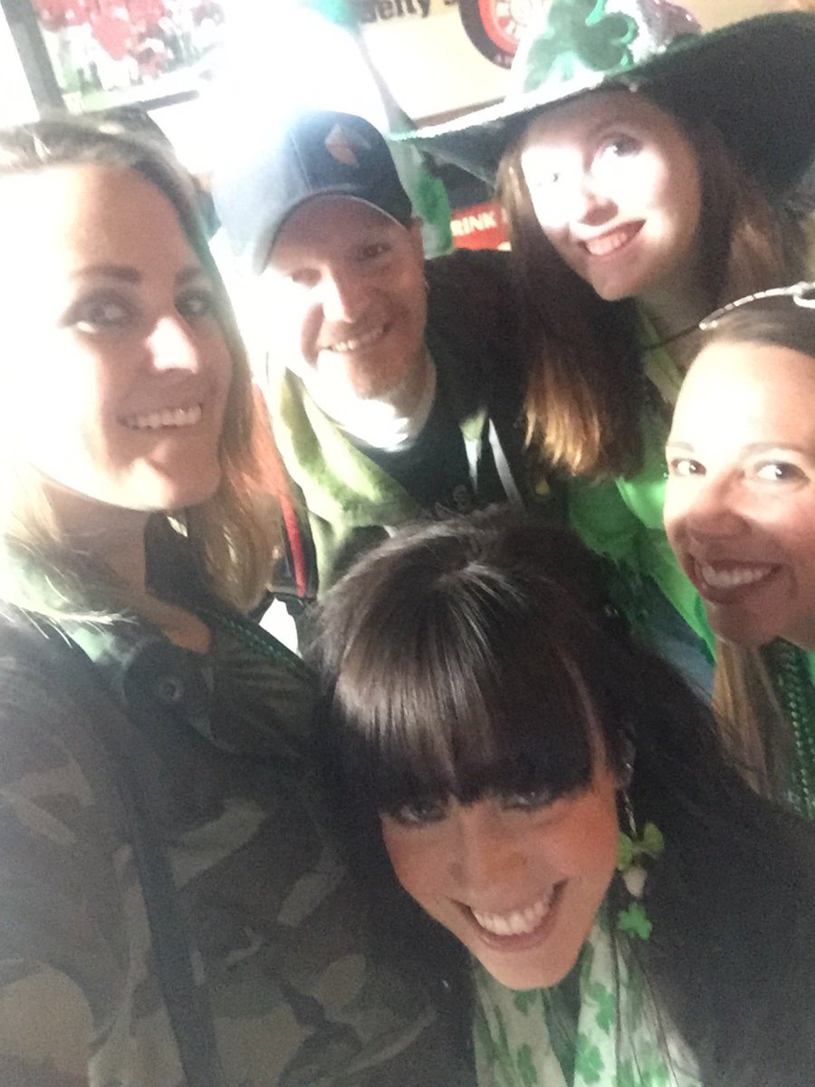 Elista (@elistab) on Twitter photo Hanging w/ <a href="/markbrewersart/">Mark Brewer</a> @starpittsburgh 🍀🍺🇮🇪 #Leftys @michbeni @cait_carroll22... swarmapp.com/c/eccPY51PNA2 Hanging w/ <a href="/markbrewersart/">Mark Brewer</a> @starpittsburgh 🍀🍺🇮🇪 #Leftys @michbeni @cait_carroll22... swarmapp.com/c/eccPY51PNA2