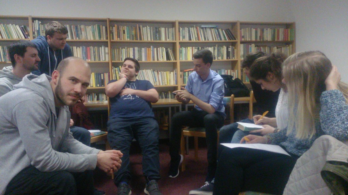 youward_de's tweet photo. Hier wird richtig rangeklotzt. Bald gibt es ein Video zu #Youward.de https://t.co/kuyVzgM9SV