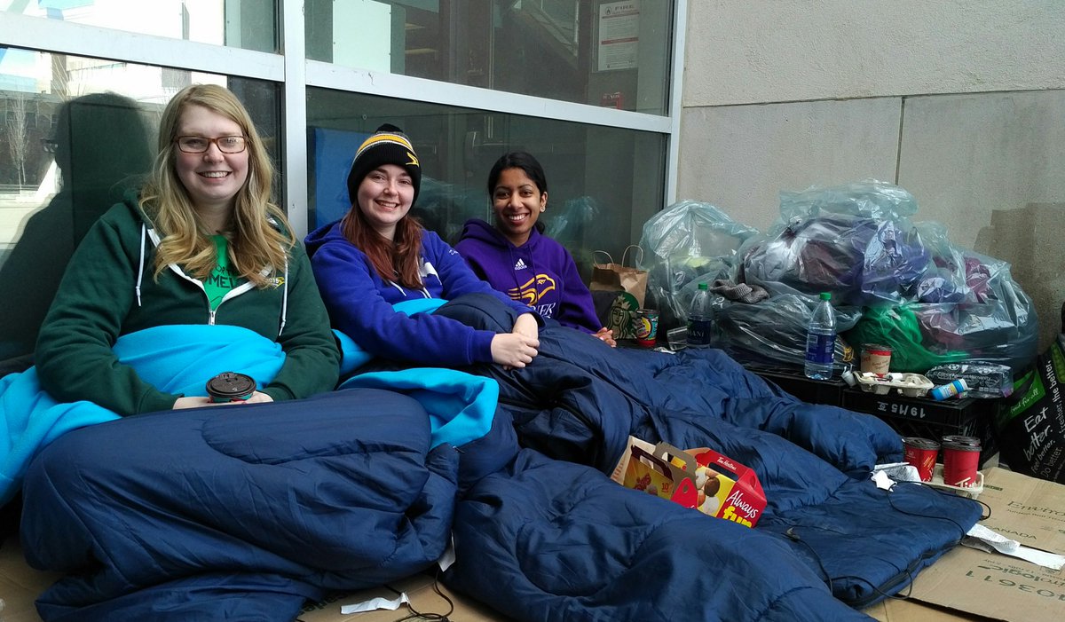 DaveJaworsky's tweet photo. Out for a community walk. Great chat w @5DAYSLAURIER homeless crowd. Visit sometime! https://t.co/XJUydvPvaL