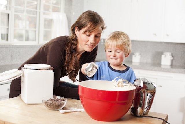 justkeepjumping's tweet image. Do your #kids want to get in the #kitchen with you? These ideas will get them cooking! bit.ly/1OXV7DE