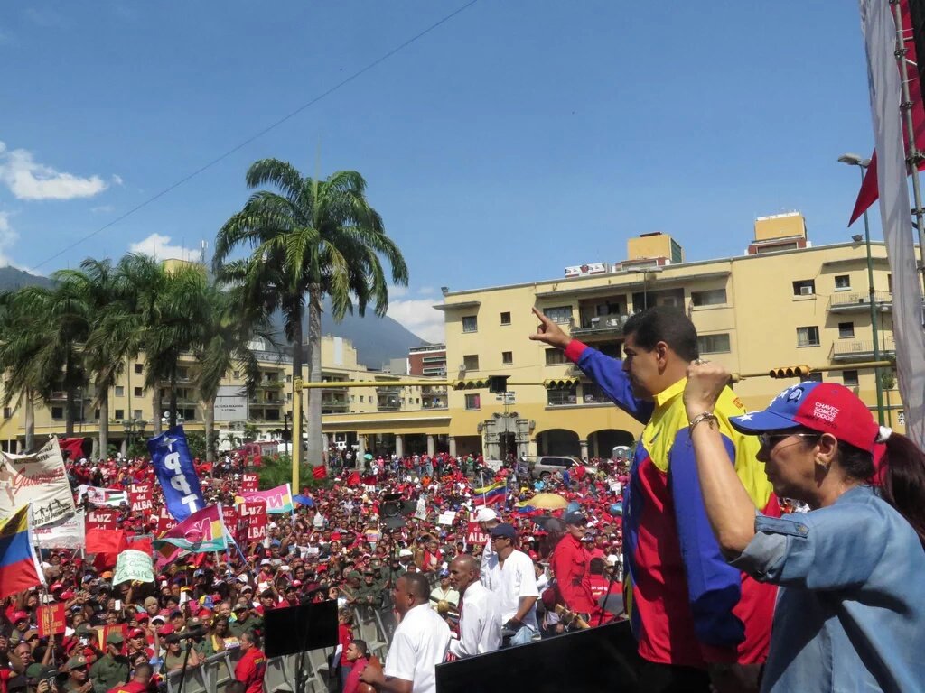ZulayAguirre's tweet photo. .@NicolasMaduro  Que viva la Paz y la Unión. Hoy es un día Antiimperialista. Hoy es el día de los patriotas https://t.co/knbC0PbzKf