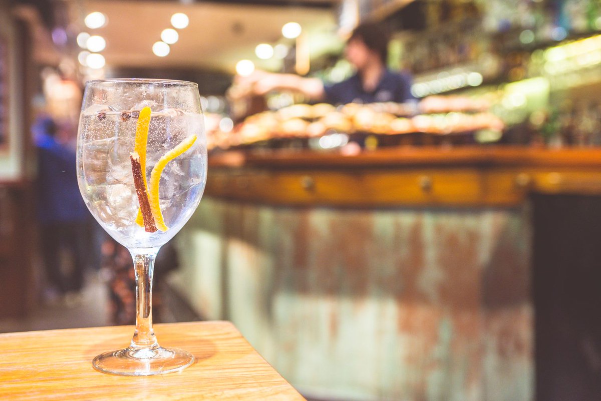 atarigastroteka's tweet photo. Sábado noche, se acerca la hora de hacer el gamberro...😈
#AtariSS #AtariGastroteka #gintonic #SanSebastian #Donostia https://t.co/uaprDze1Ma
