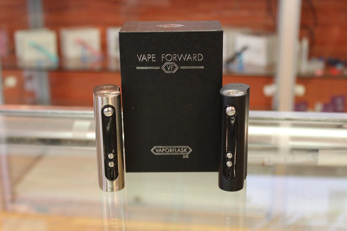 JCVapeShop's tweet photo. Come see our Vape Forward Vapor Flask products 

#Vapeshop #Vapelife #VaporFlask #Saturday #Brantford https://t.co/xJId3J1im1