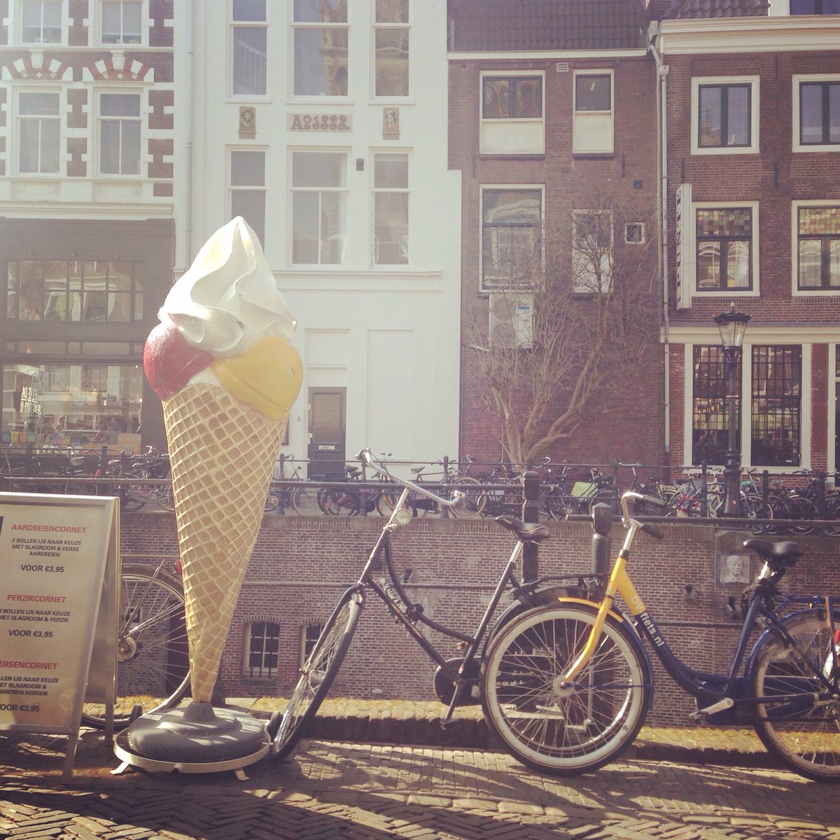 MHietkamp's tweet photo. Ijsje@Utrecht#financienpvda https://t.co/bADxOPnSqa