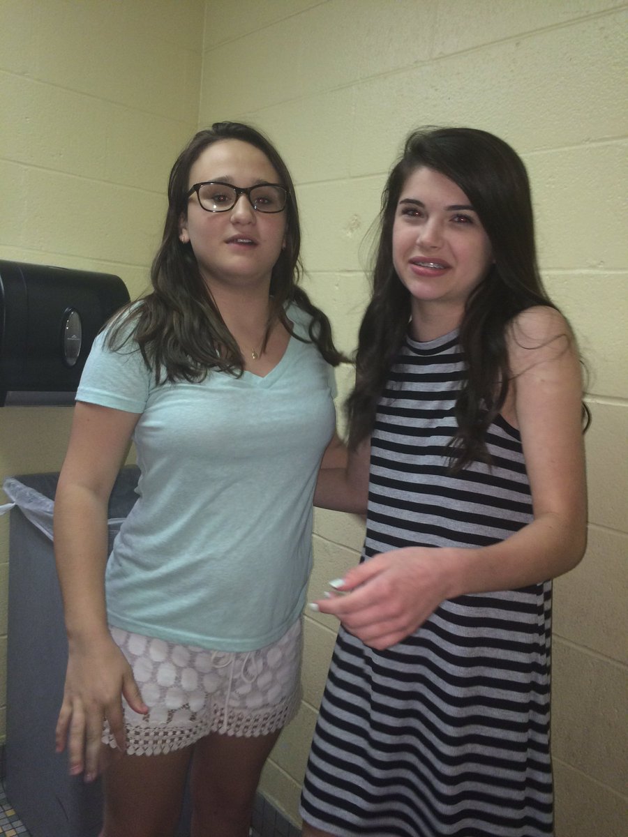 ReaganStoehr's tweet photo. Hbd boo @GraceAnnn1 love &amp; miss u https://t.co/DhjoXAfOAd