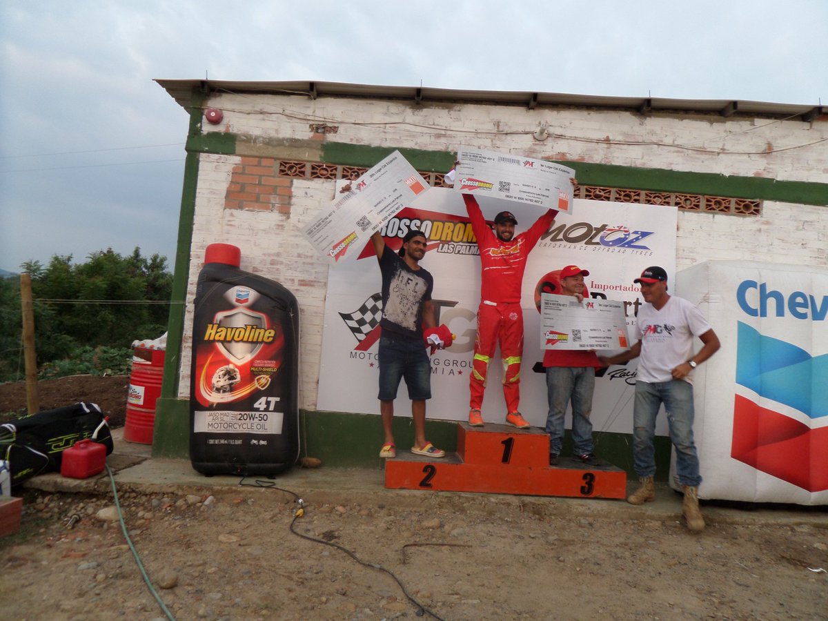 solparts's tweet photo. Premiación a los tres primeros puestos de la categoría MX1 de la válida Departamental de Motocross. https://t.co/CCCROG9KyA