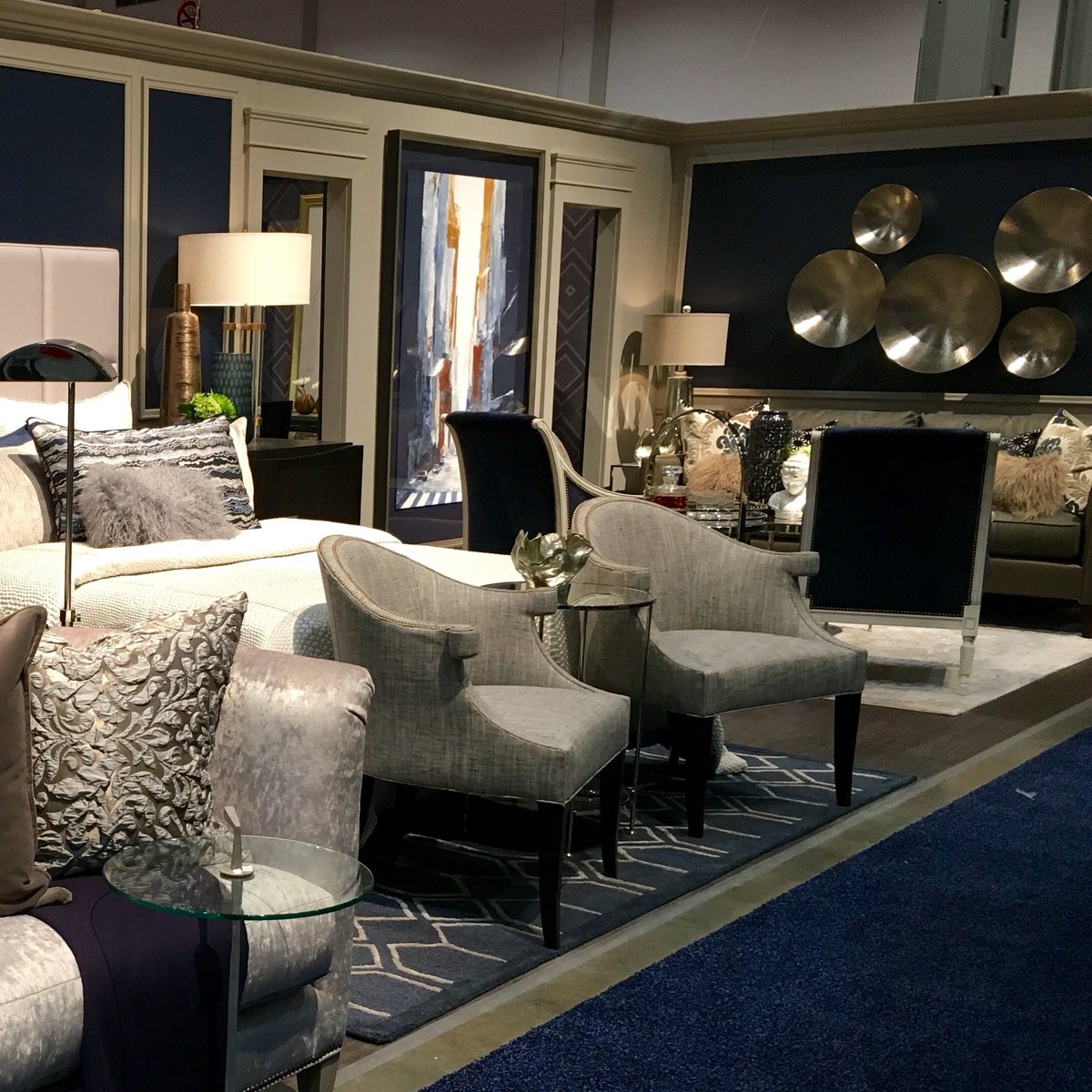 glenpelosodesgn's tweet photo. Thanks @OfficialMetrie for the fabulous moldings for our #StyleSpots at the #NationalHomeShow #MoldingsMakeTheMood https://t.co/Yvam6G4Zsw