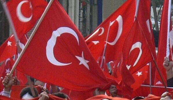 ChamovMr's tweet photo. Türkiye'mizin Bölgesel ve Küresel güç olmasının yolu BAŞKANLIK Sisteminden geçiyor... https://t.co/G3l2EvLaF8