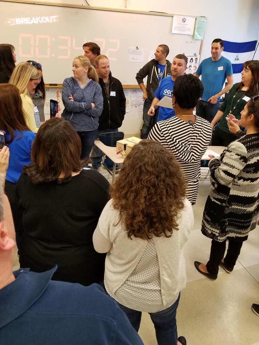 Mrs Kyle tweet media