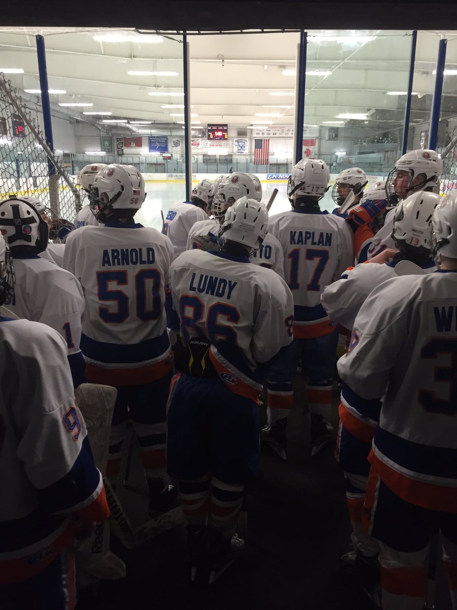 Skate_2_Score's tweet photo. Coach Bodine's team is battling for a NY State Championship. #WeCulture #NeverStopSkating #Shoot2Score https://t.co/PVodJvkLXH