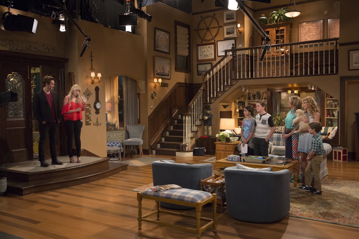 fullerhouse's tweet photo. Time spent with family is worth every second.😍❤️ #BTS #FullerHouse https://t.co/PT51pLhIDE