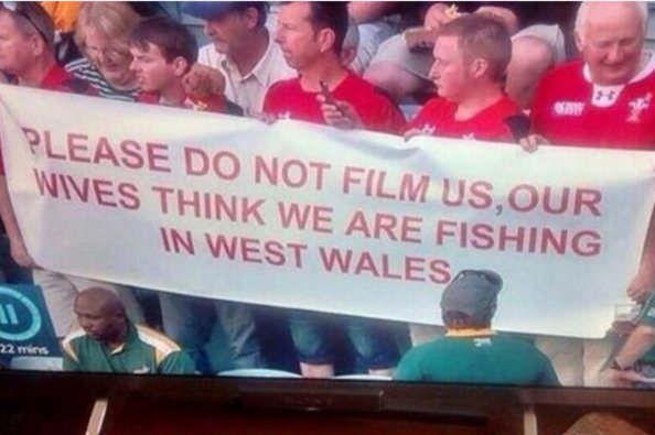 FootballMemesCo's tweet photo. 😂😂😂👏👏👏😂😂😂👏👏👏 https://t.co/dFfwNrL3u3