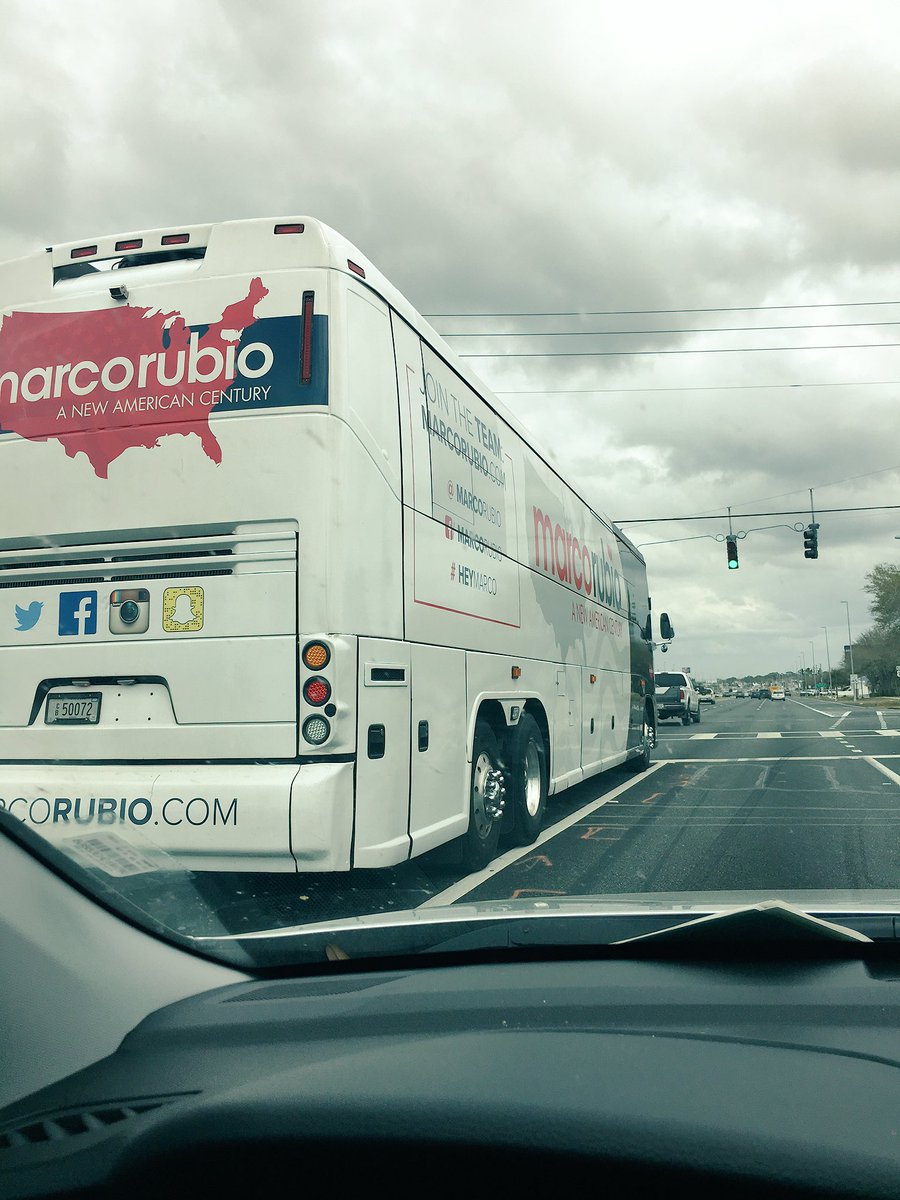 SabrinaSiddiqui's tweet photo. Oh hey @TheMarcoMobile. Fancy seeing you here. https://t.co/mqoOtbsSC7