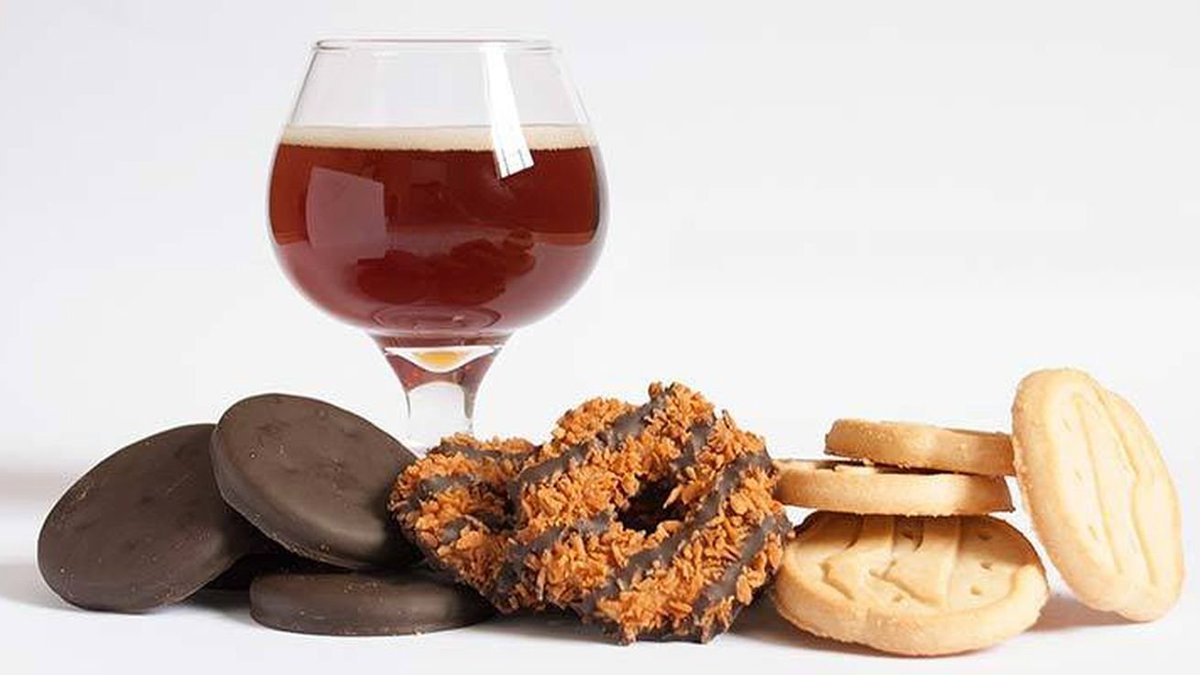 450North's tweet image. National Girl Scout Day is today. Pair our @450North craft beer with your favorite cookies! #450north #girlscouts