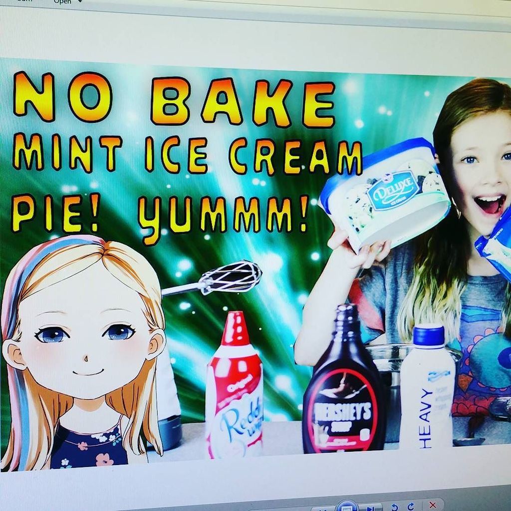 TheRealMalWeb's tweet photo. Time for "Cooking with TheMalWeb"! No Bake Mint Ice Cream Pie! #yummy #mintpie #getinmytum… https://t.co/aVIWZaZc7d https://t.co/sNzypWMcoX