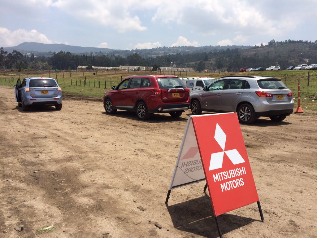 Autosdeprimera's tweet photo. Así se vive el #Mit4Fun de @MitsubishiCol en Bogotá, todos los amantes de la marca y el 4x4 están invitados https://t.co/PnGd5V39sn