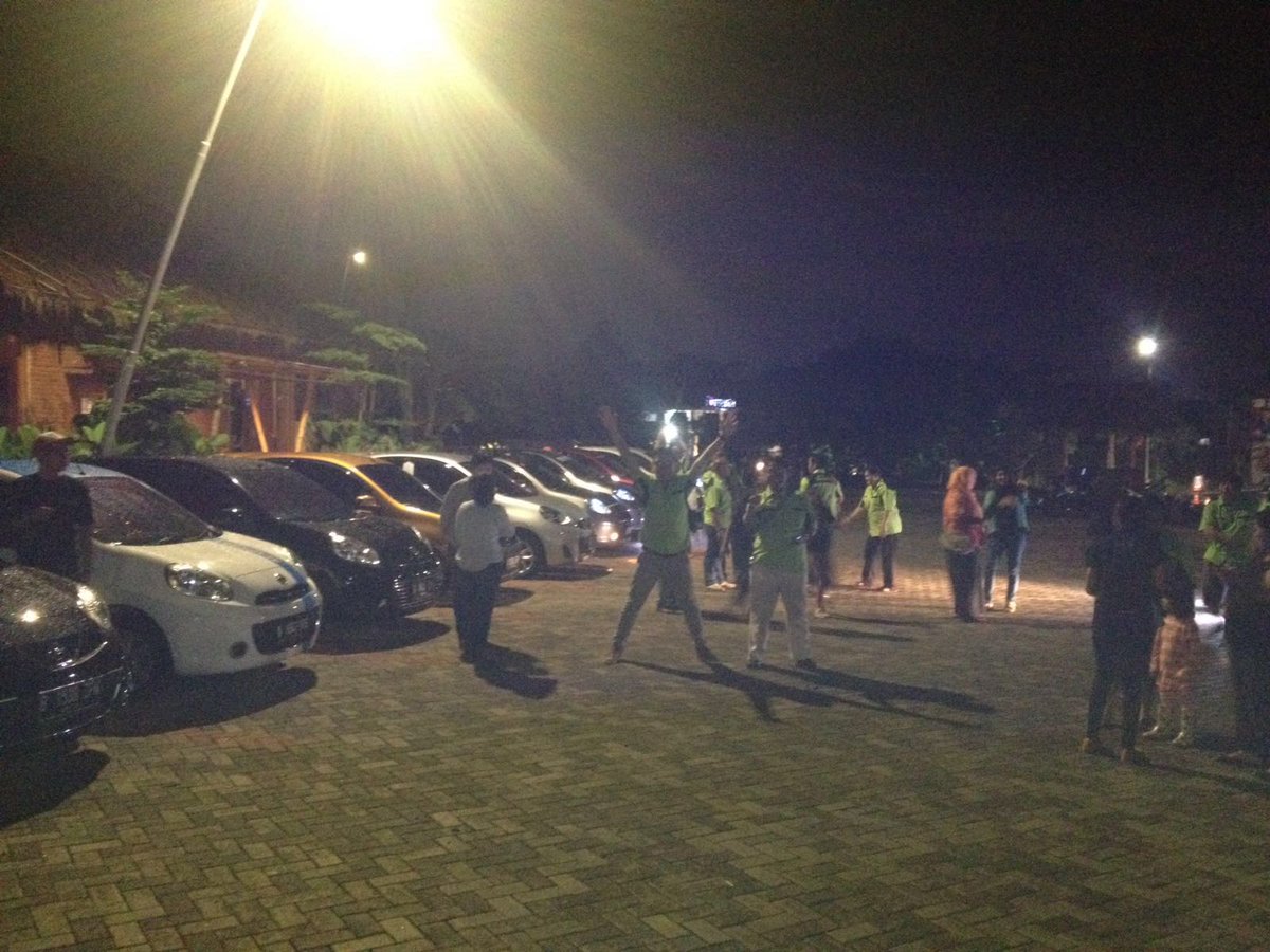 March-i at Eat Republic Pondok Cabe, Merayakan Ultah yang ke-5 @marchi_id #nissanmarchindonesia #marchichapterbekasi