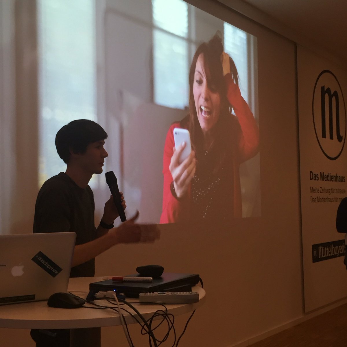 JosefinZ's tweet photo. I like ;) @geisenhanslueke #mzhack16 https://t.co/pNh4vUJP4N