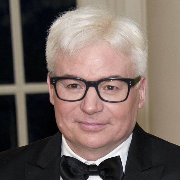 YahooMoviesUK's tweet photo. Mike Myers has stopped dyeing his hair and now we don't know what's real any more.
#mikem… https://t.co/LnQHCNTo4Z https://t.co/12vAIrFRdy