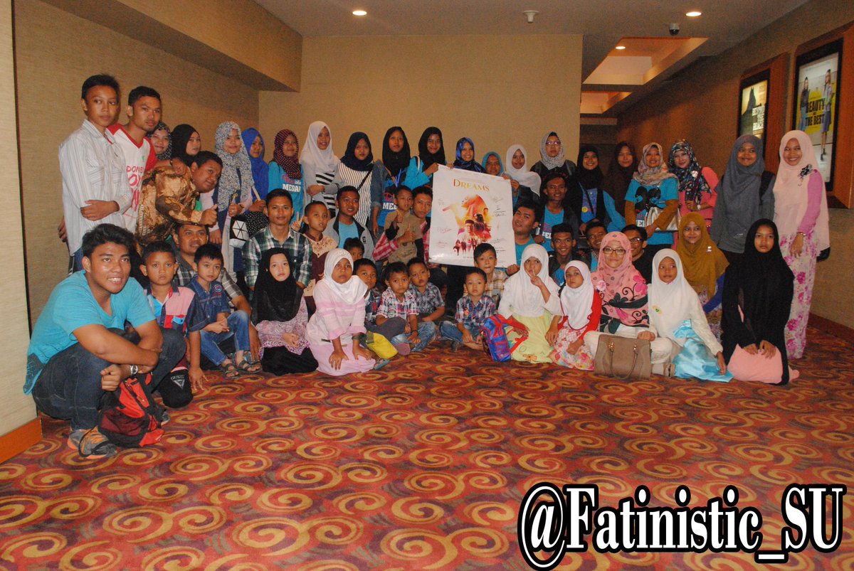 TERIMAKASIH <a href="/FilmDreamsID/">Film Dreams ID</a> SUDAH HADIR DI KOTA KAMI ! RAMEEEEEE !!!!! CC <a href="/FatinSL/">Fatin Shidqia Lubis</a> <a href="/Fatinistic/">Fatinistic OFFICIAL</a> <a href="/_Krosboi_/">Krosboi</a>