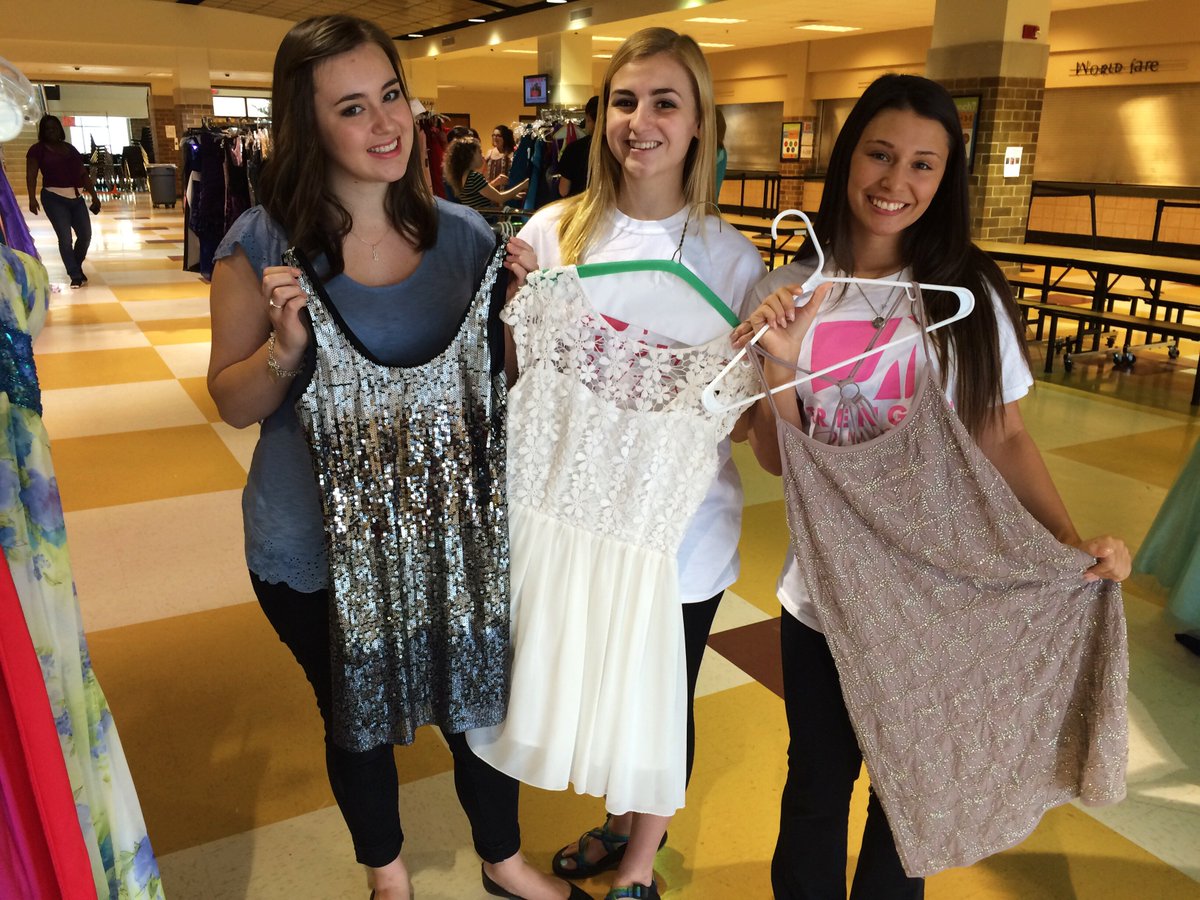 PromDress4Less's tweet image. Let's go GNO! These dresses are adorable &amp;amp; perfect for a night out with your girls!
