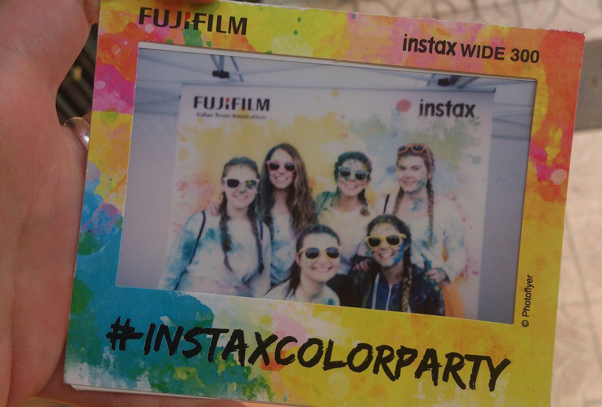 NeyraNovoa's tweet photo. #Instaxcolorparty https://t.co/aQYvhW8qYm