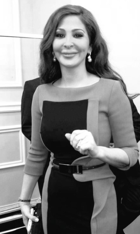 AliElissai's tweet photo. شبيهة القمر ملكتي أنا ... https://t.co/foOkWDzAAK