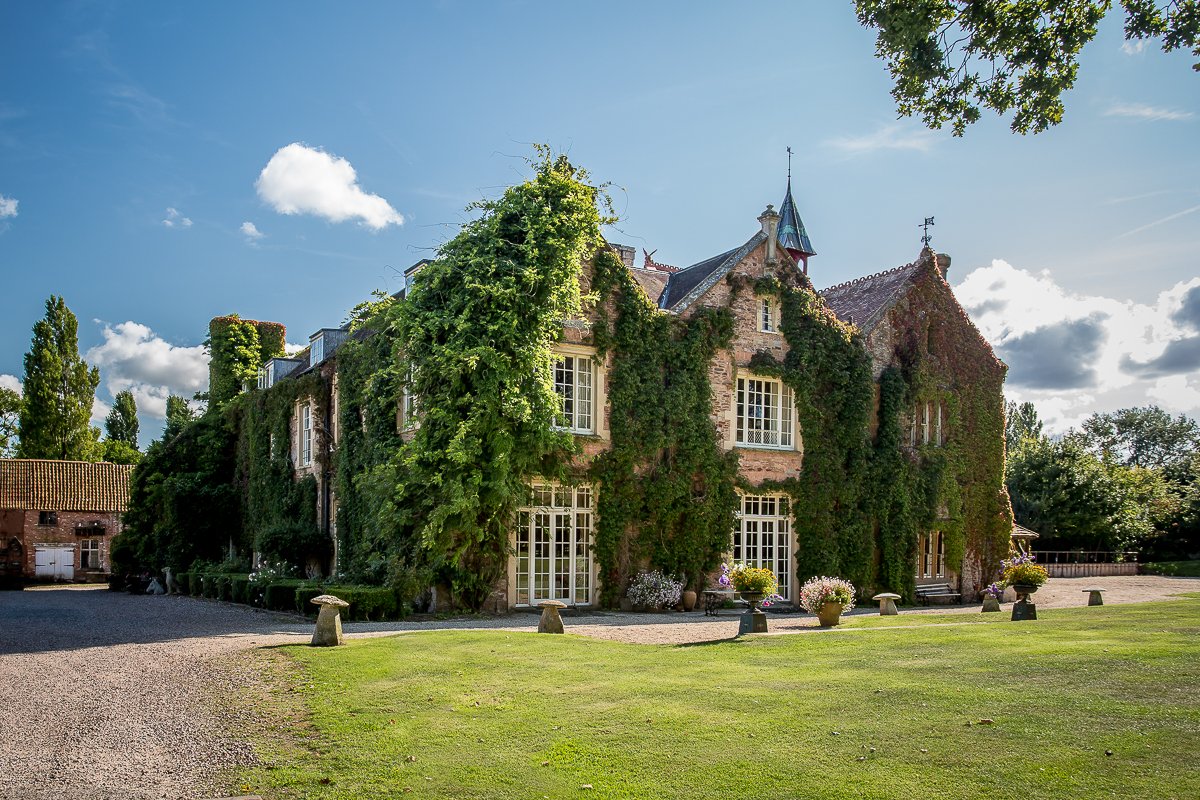 michelle beck (@byinvitationeve) on Twitter photo All set up for <a href="/MaunselHouseUK/">Maunsel House</a> wedding show.Weather forecast looking good too so come & have walk around the grounds All set up for <a href="/MaunselHouseUK/">Maunsel House</a> wedding show.Weather forecast looking good too so come & have walk around the grounds