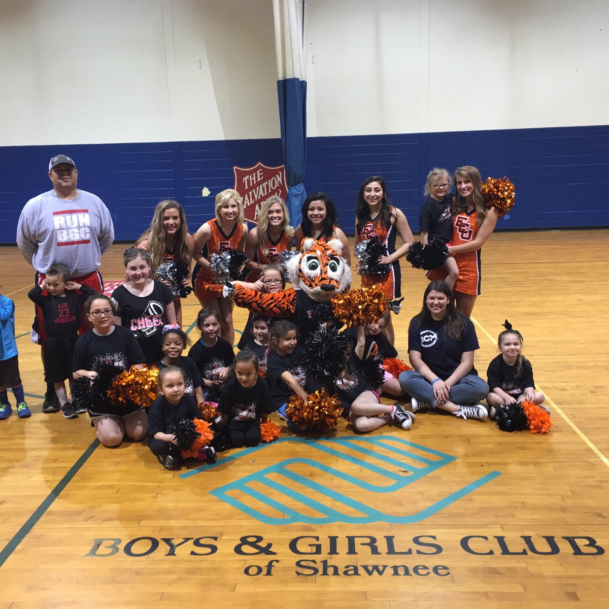 ECUTigersSpirit's tweet photo. Thank you @juliosanchez_26 and The Salvation Army BGC of Shawnee for a successful Pom clinic!! #HearOurRoar #$800 https://t.co/8qrKVUwOnT