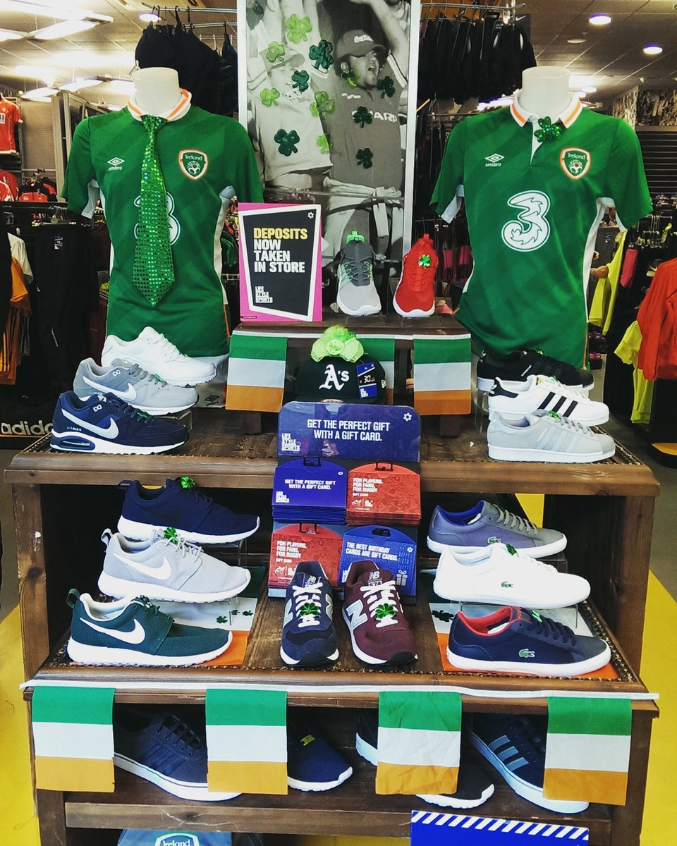 TeamMahon's tweet photo. Showing our Irish Pride here @lifestylesports #MahonPoint with the new FAI jerseys. Pick up yours for Paddy's day https://t.co/syd8Tp5ncO