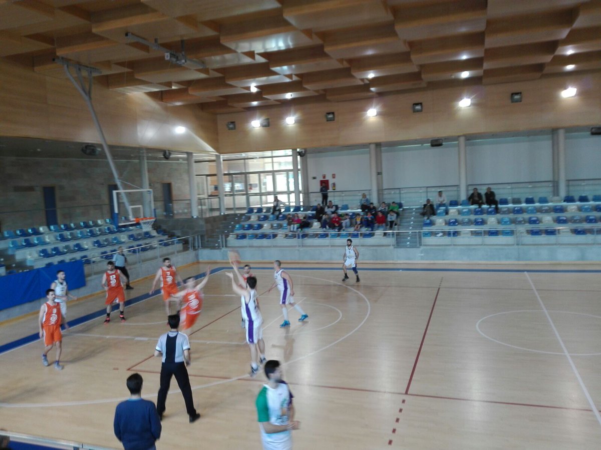 Rtvalhaurin's tweet photo. Con victoria del @CBAlhaurino ante El Palo por 80-73 comienza la jornada liguera del sábado. @deportealhgr https://t.co/w0yDMABaSQ