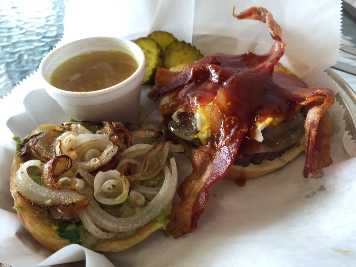 Chickasaw's tweet photo. This kitchen sink burger is to die for. Literally, it's delicious. #FlavorsofCC https://t.co/6mqe85eSgR