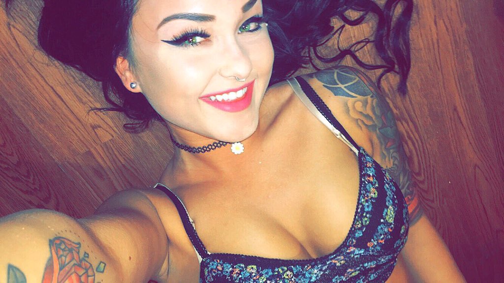 TurntTonya's tweet photo. #smile #girlswithtattoos #inked #inkedup #green #hazel #tatted #sleeve #halfsleeve #brunette #darkside #meow https://t.co/hNyNDABUbJ