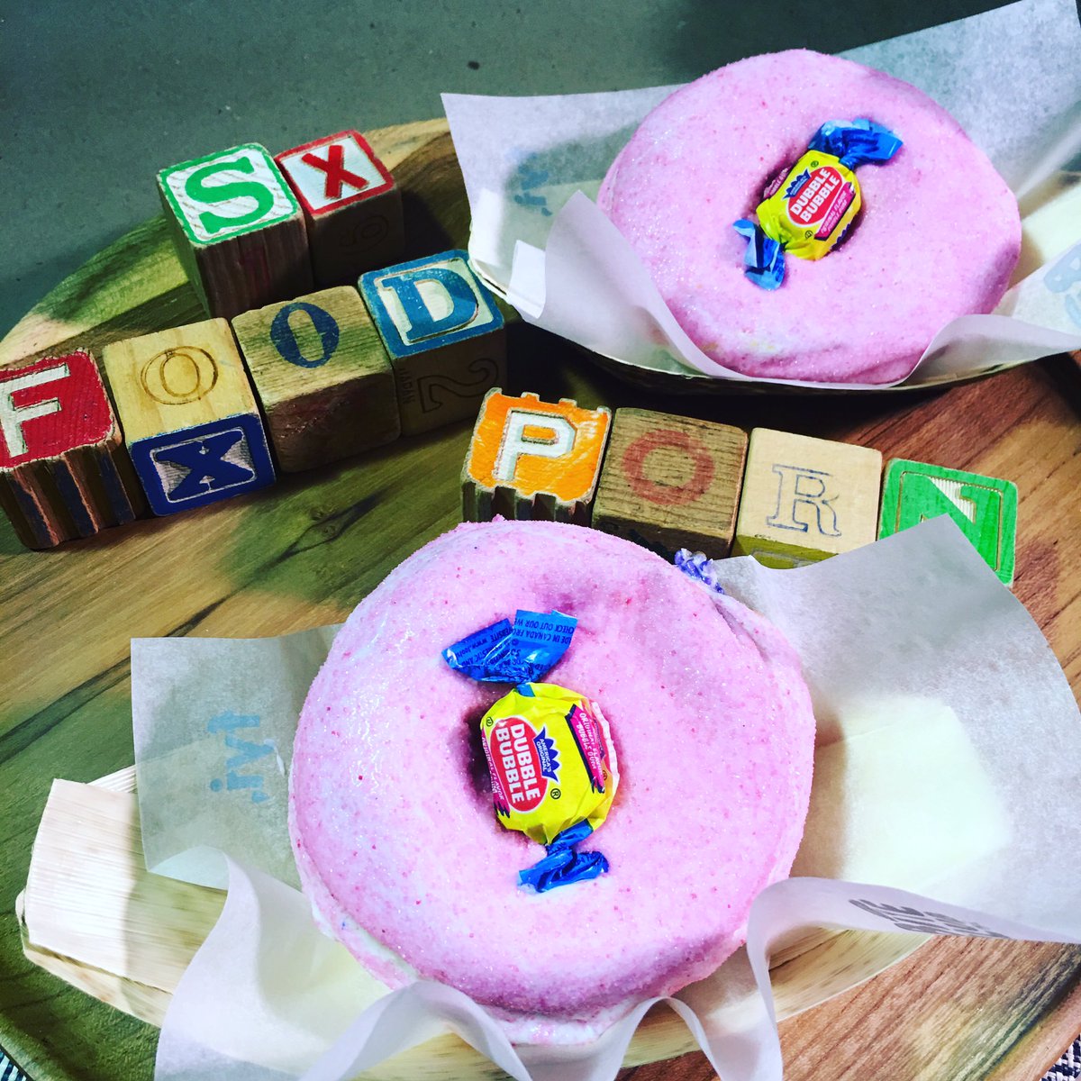 DineMob's tweet photo. #eatanywhere #sxfoodporn #fyibiteclub #sxsw https://t.co/5Icc6tETGu