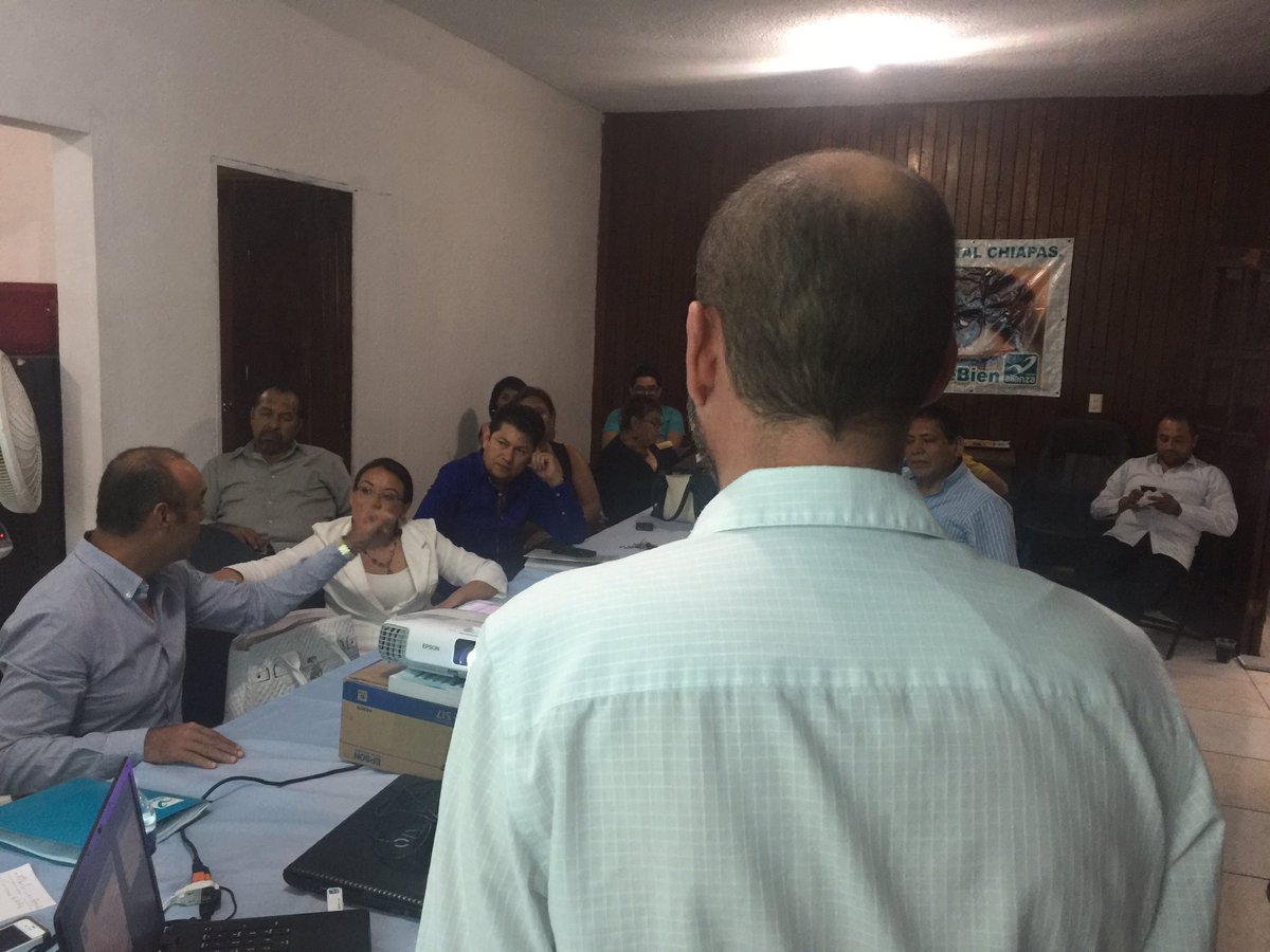 mauarzamendi's tweet photo. Segundo día de actividades con la dirigencia y autoridades de @NA_Chiapas #NuevaAlianza #Chiapas https://t.co/v9T8JwKIdb