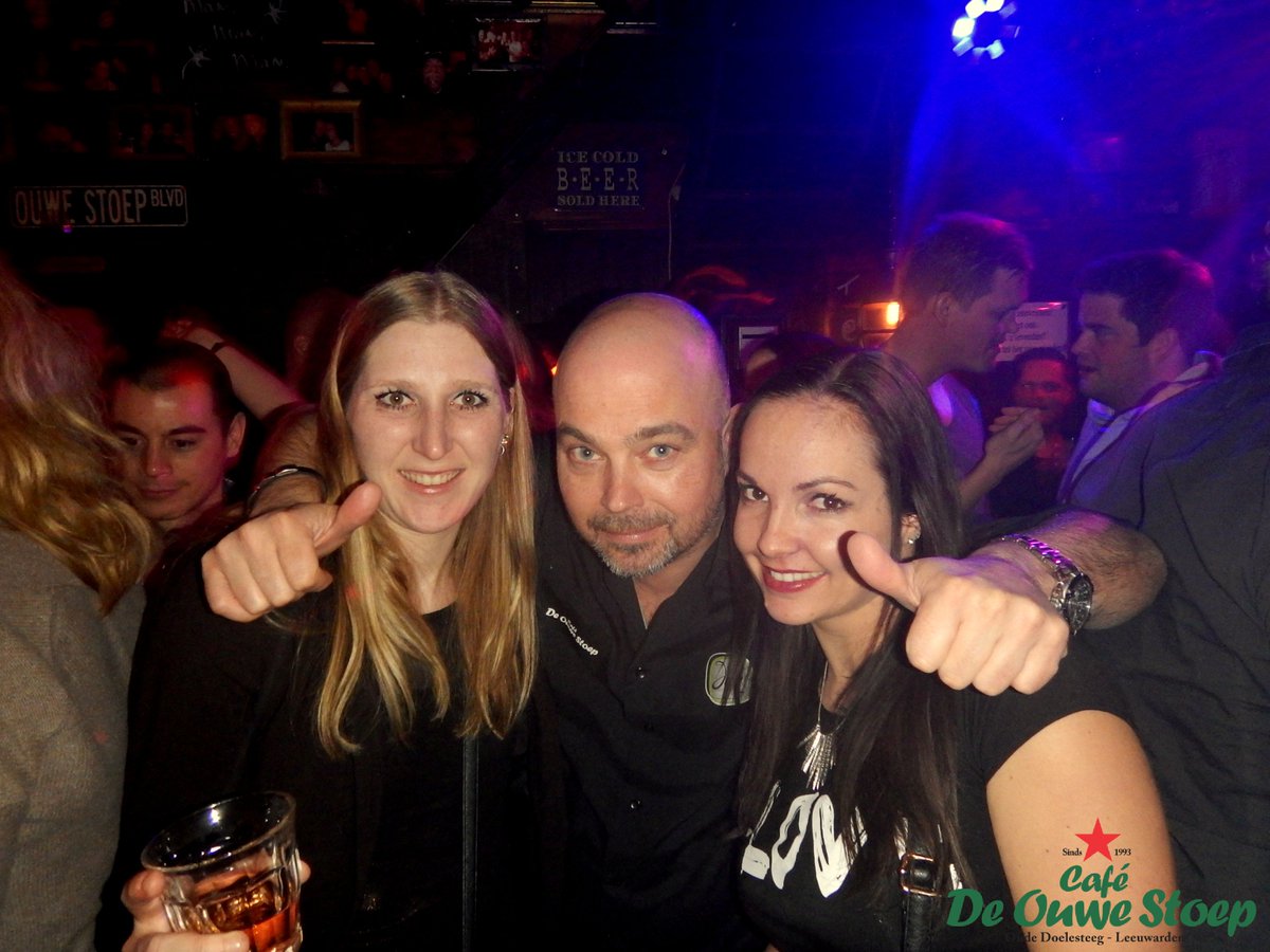 De foto's staan weer online! Kijk snel op: facebook.com/cafedeouwestoep !