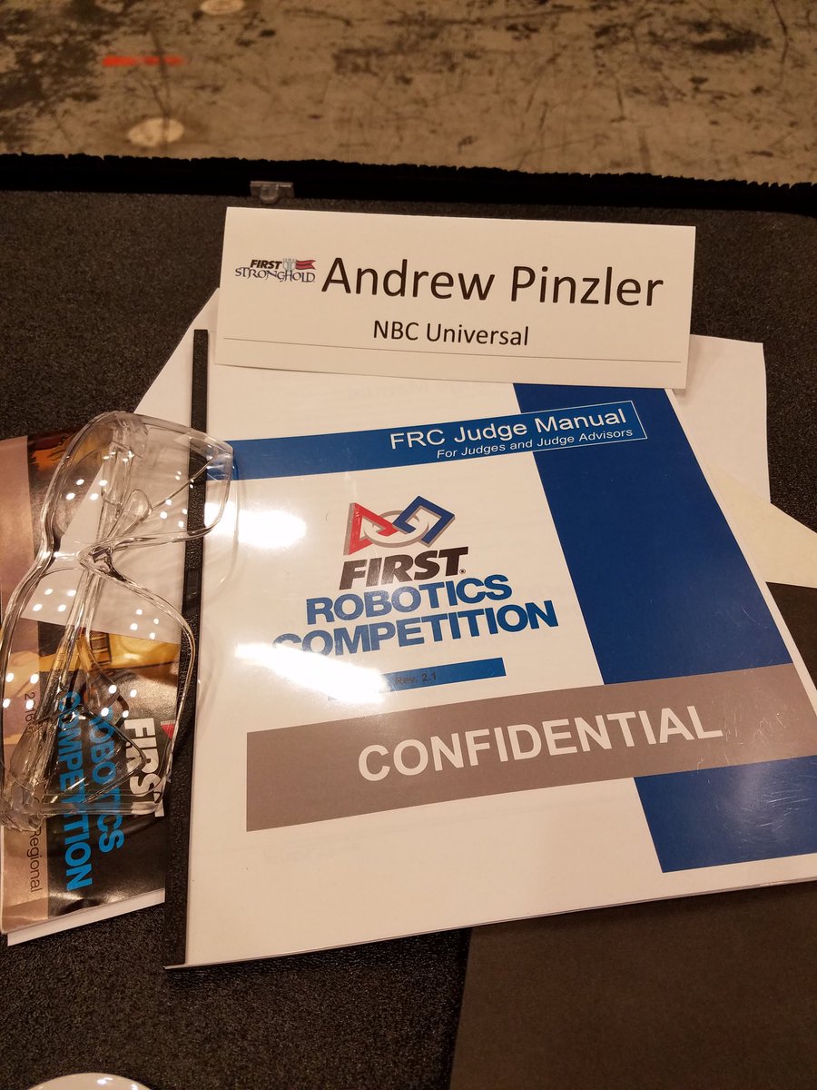 pinzler's tweet photo. Trying my best to judge the robots fairly because one day they will judge us... #omgrobots #nycfirst2016 https://t.co/Wdh9ULfex1