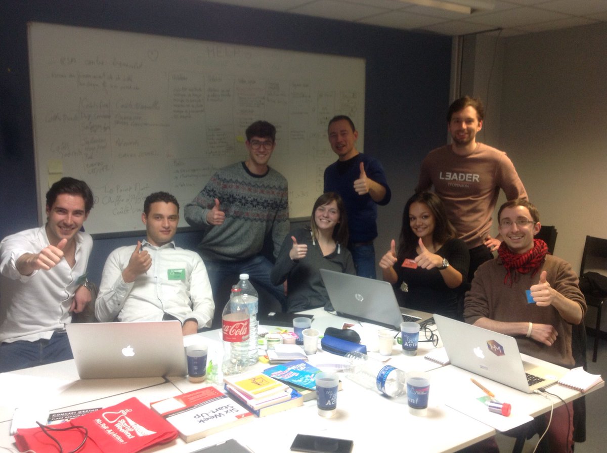 HELPswto's tweet photo. 20h et on est toujours motivés ! #PouceEnLair #help #swto https://t.co/nvvMLTmVVL
