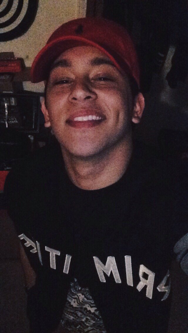 DeLeonsIIIEye's tweet image. Clean shave me isn't that bad.🤓