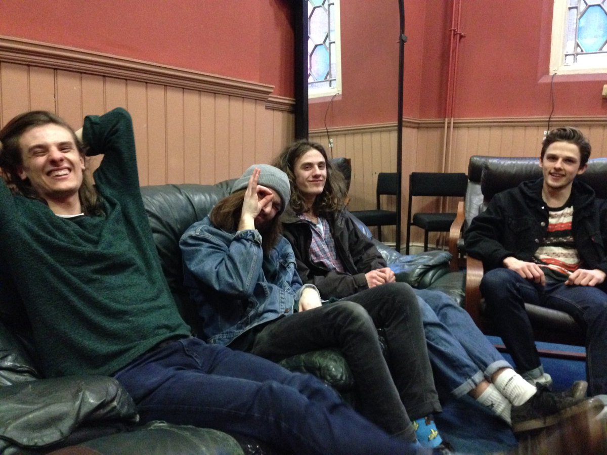 Soundchecked 👌🏻 on stage 9:10pm x