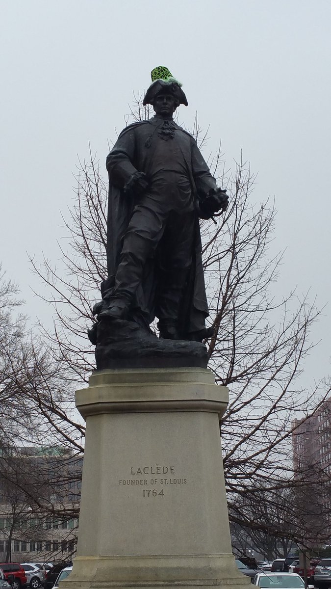 Rovets3's tweet photo. Laclede was Irish  #stl #StPatricksDay https://t.co/vwMYLI10LC