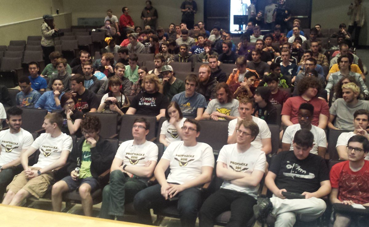 MLHacks's tweet photo. The #profhacks2016 opening ceremony filling up! Get hyped! @ProfHackathon #hype https://t.co/1q3rsV35Yx