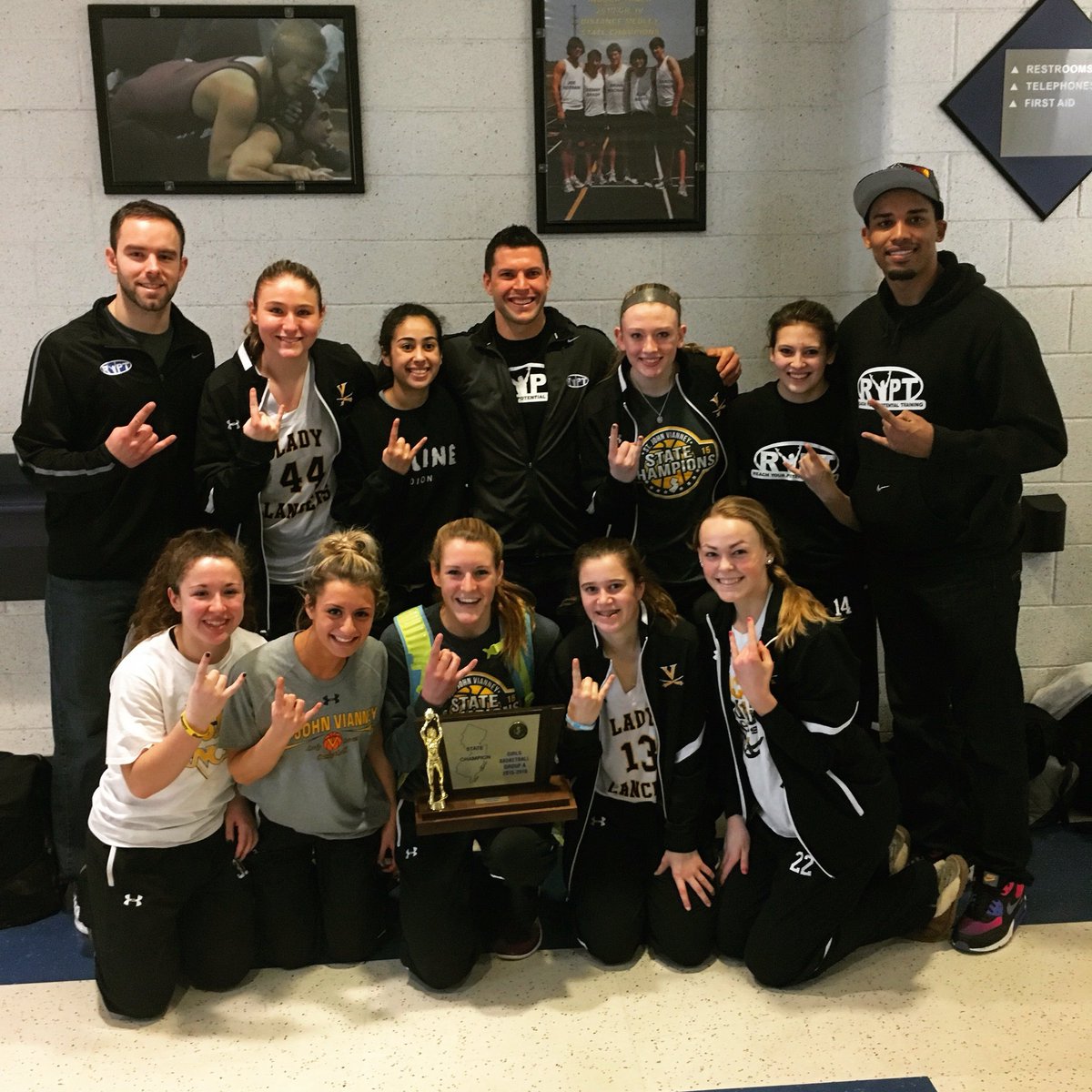 IGotRYPT's tweet image. Congrats @SJVLadyLancers 🏀#StateChamps 🏆💍